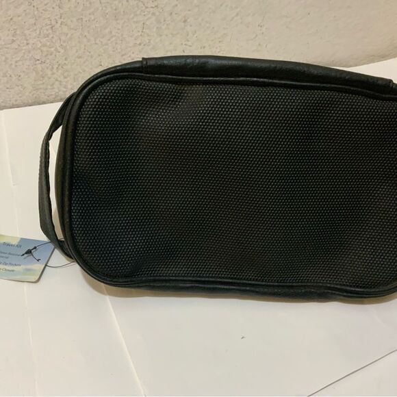 New PENGUIN by Munsingwear Men's BLACK Toiletry Shaving Kit Travel Bag - Picture 7 of 11